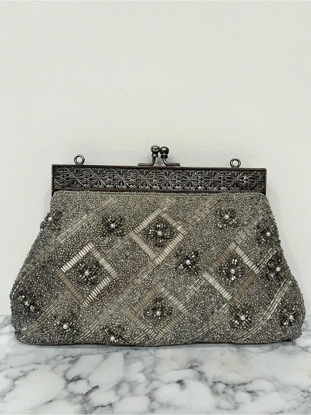 Vintage silver beaded evening clutch ornate filigree metal kissing lock clasp